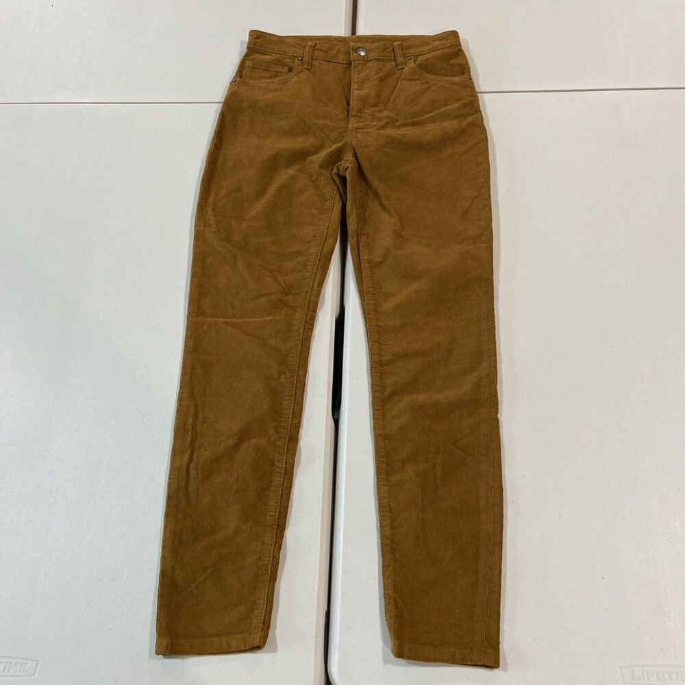 Patagonia Women’s Sz 28 US Brown Corduroy Straight Leg Pants 56915 Style Number